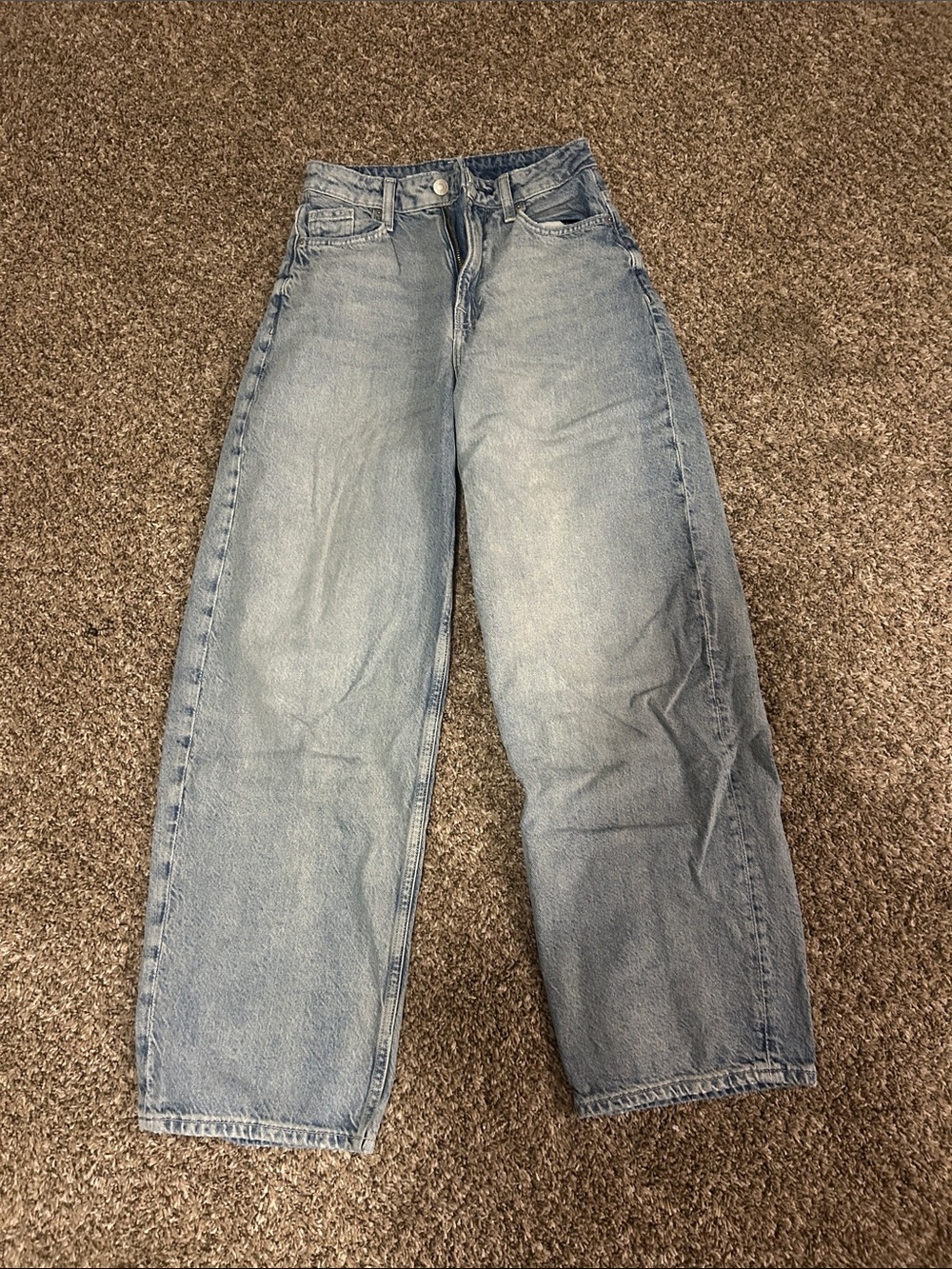 H&M Light Wash Wide-Leg Women’s Jeans
